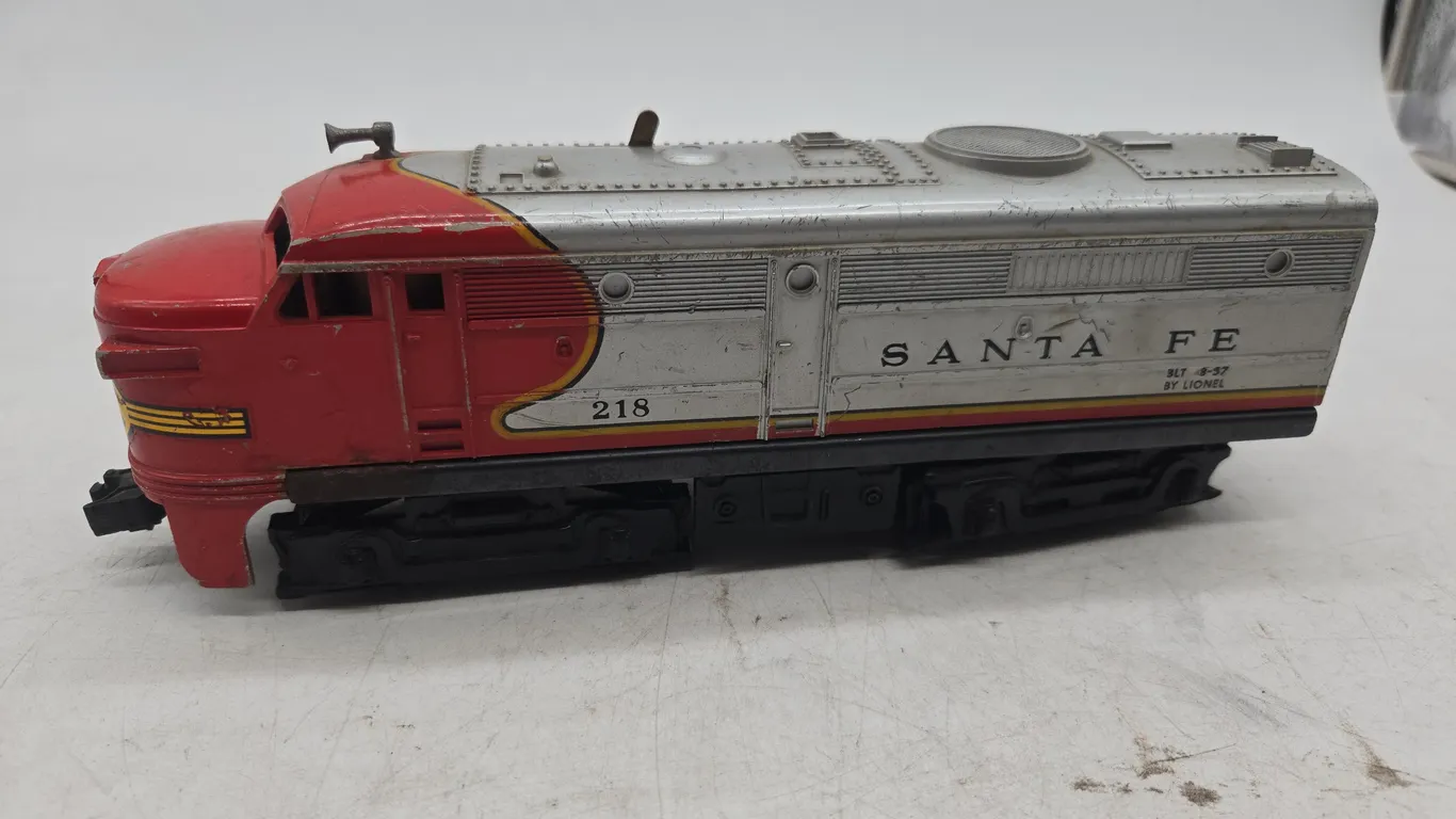 Vintage Lionel Santa Fe number 218 diesel locomotive