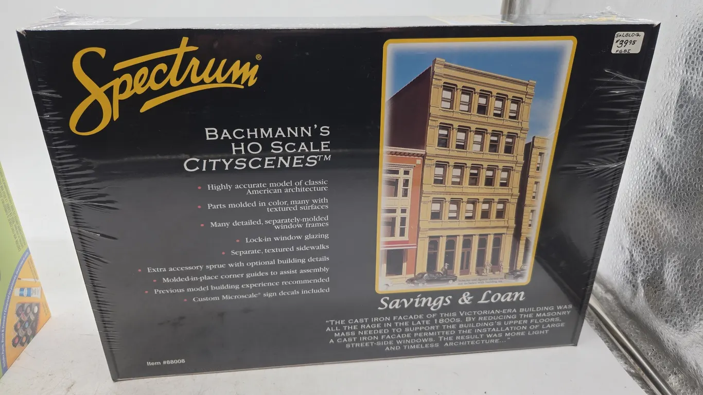 Vintage spectrums bachman's HO scale City scenes savings and loan building model kits new inbox