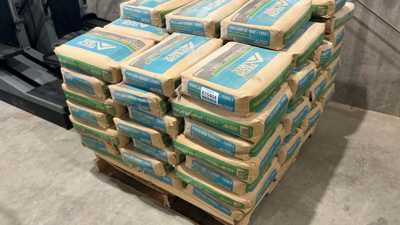 PALLET OF APPROX (65) BAGS OF TECH MIX TYPE -1 CEMENT