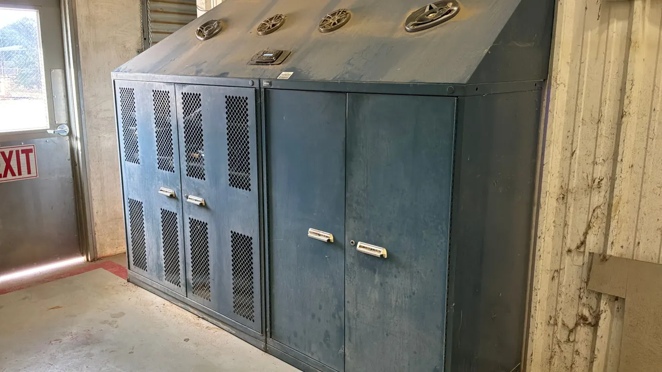 STANLEY VIDMAR CABINETS WITH ELECTRICAL SUPPLIES