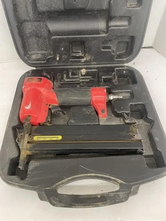 Performance Plus 2-in-1 18-Gauge Pneumatic