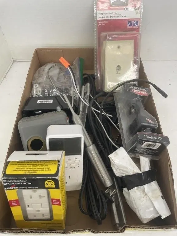Variety of electrical access. Includes a GFCI