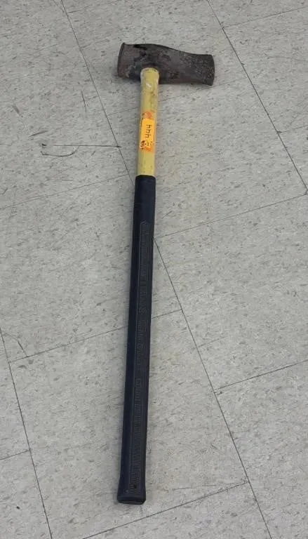 Wood-splitting maul