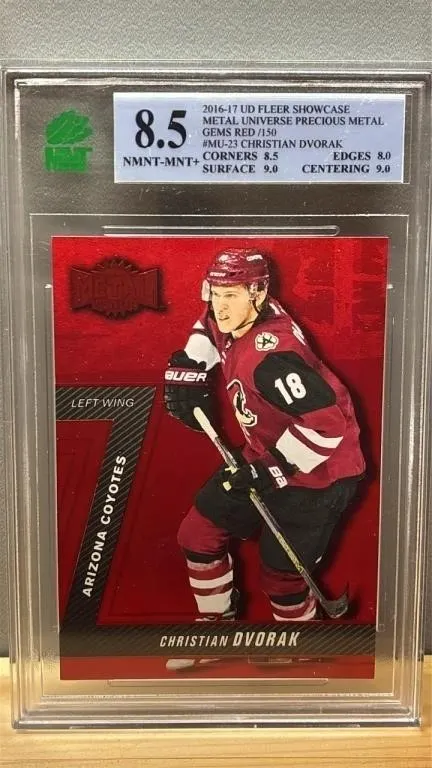 Grade 8.5 MNT Fleer 2016-17 Christian Dvorak