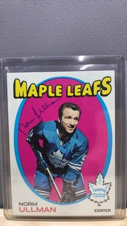 1971-72 TOPPS Norm Ullman Autographed Hockey