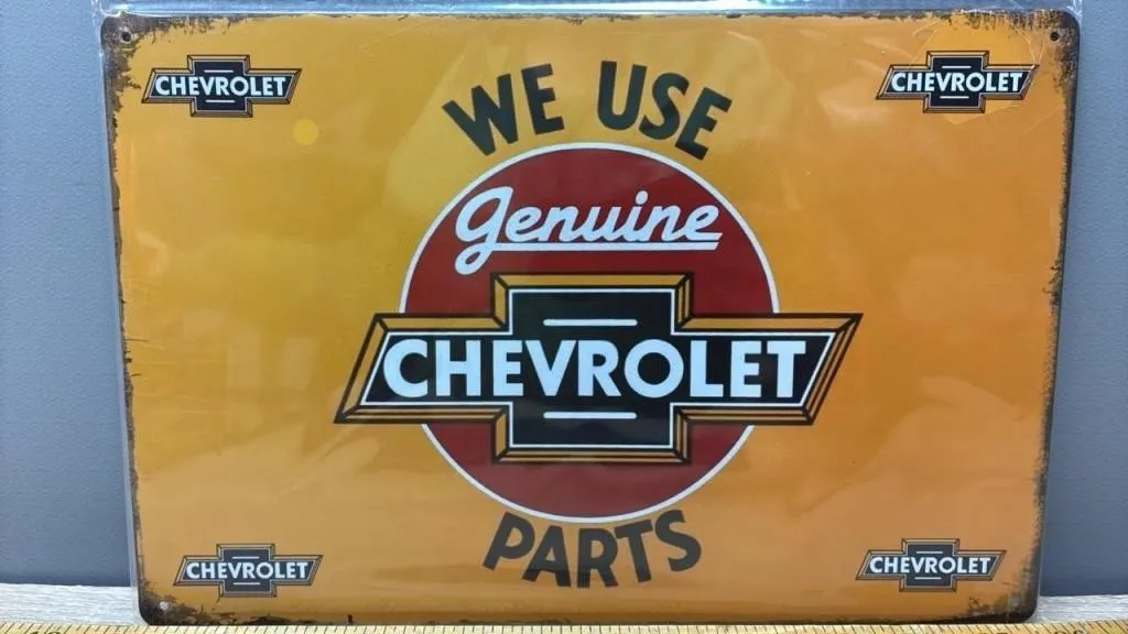 Decorative Tin Sign - Chevrolet Parts. 8�x12�.