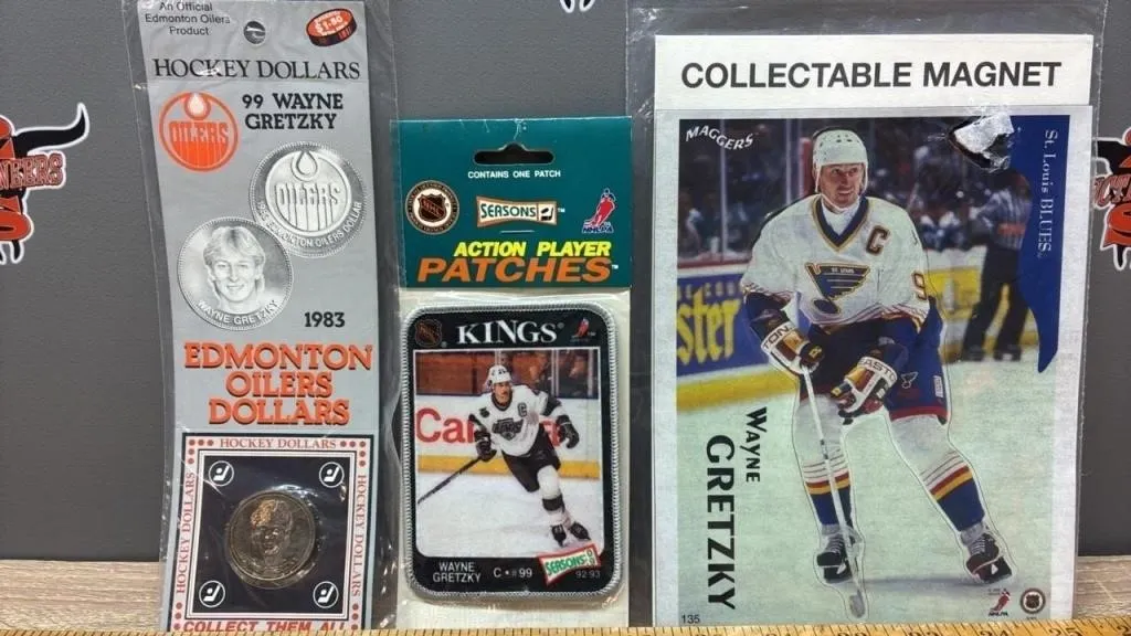 Wayne Gretzky Collectibles. *SC