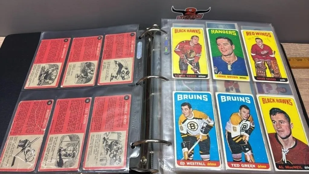 Binder of Asst. Vintage Hockey Cards.