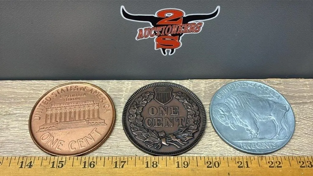 3 Large USA Novelty Coins.