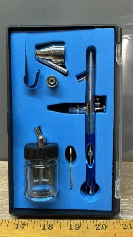 Unused Airbrush Set.