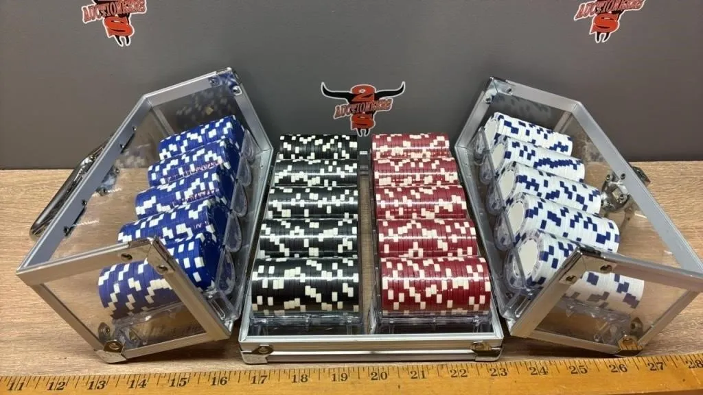Poker Chip Set.