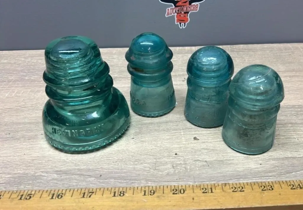 4 Light Green Insulators.