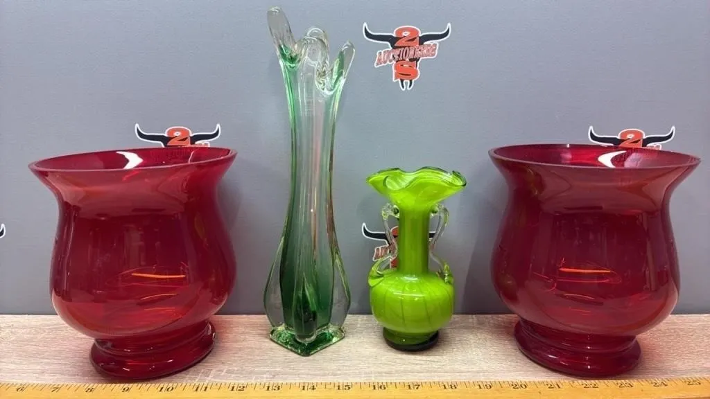 Decorative Glass Vases. *NO SHIPPING