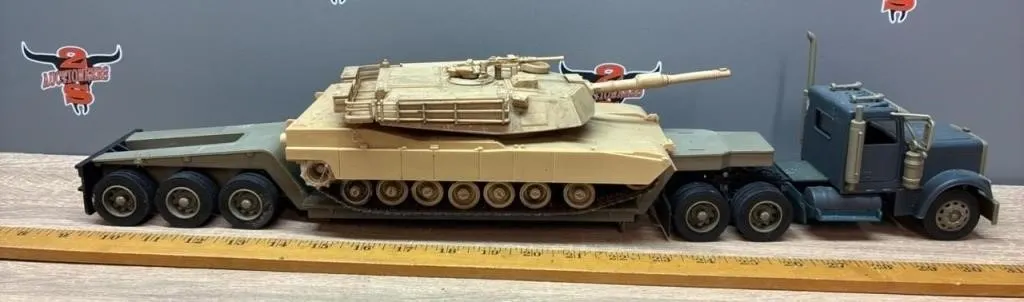 Plastic Model Semi & Lowboy Trailer w/Tank.