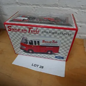 1:24 Snap-on Tools 1950 Ford Step Van