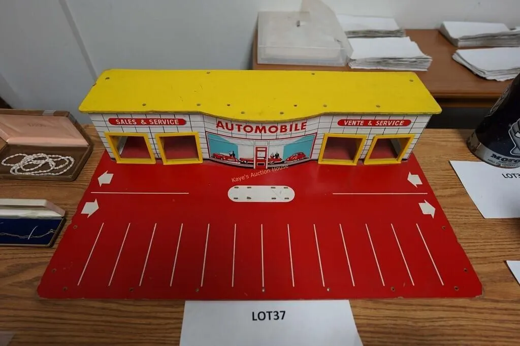 Tin Lithographed toy service station