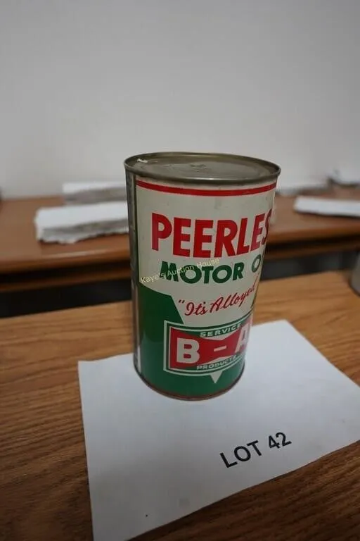 B-A peerless motor oil can