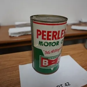 B-A peerless motor oil can