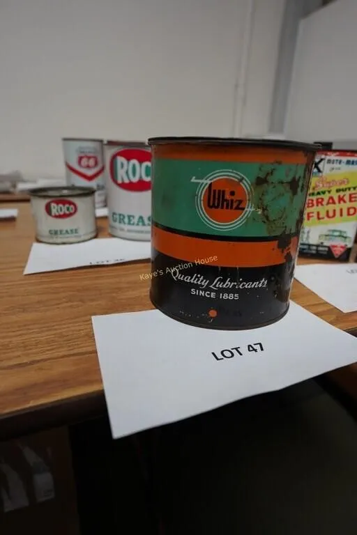 Whiz Quality Lubricant oil can