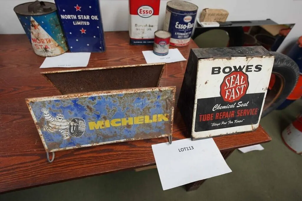 Michelin Tire display stand