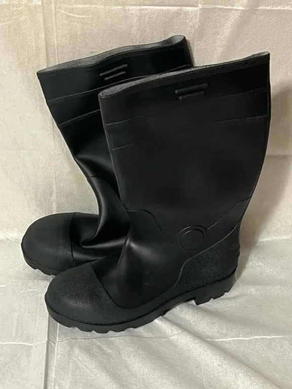 New Steel Toe Rubber Boots - Size 12