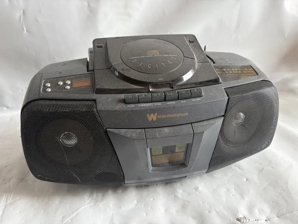 White-Westinghouse Portable CD Boombox with