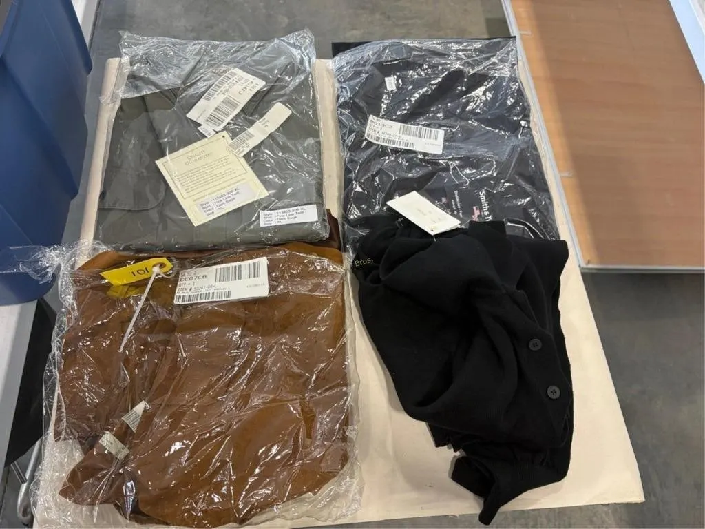 (2) XL & (1) L New Shirts