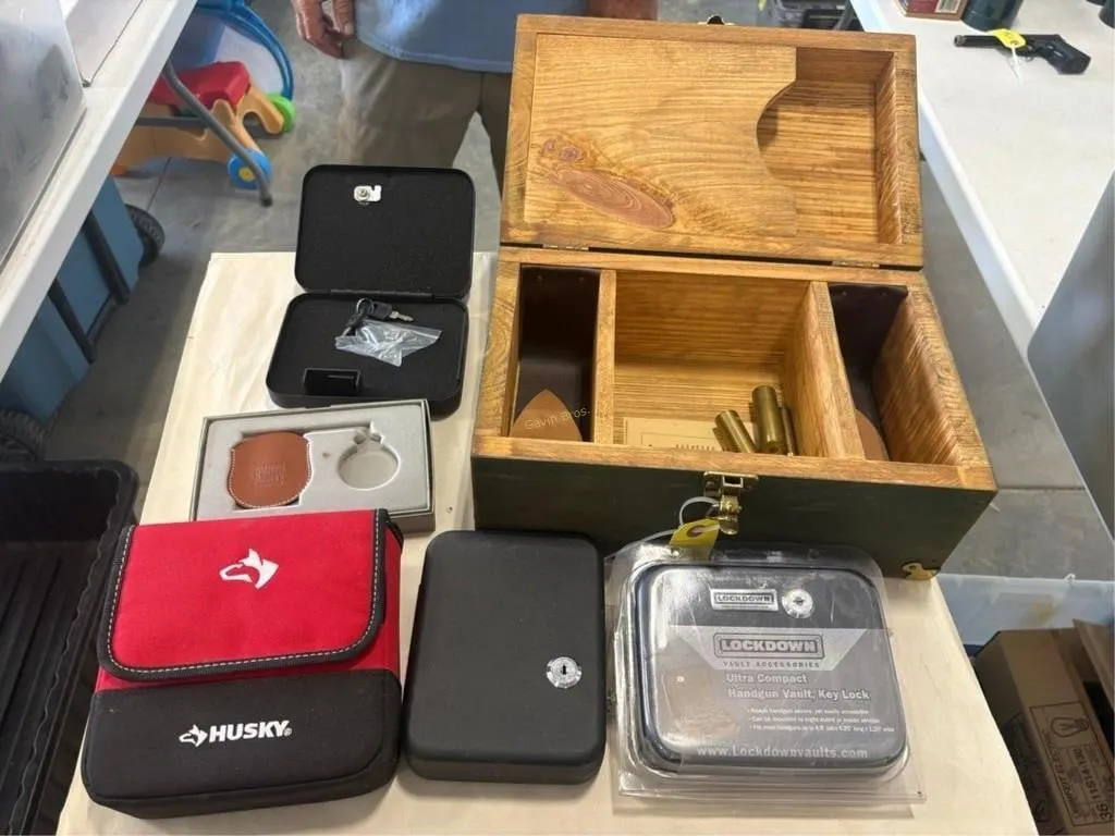 "The Deluxe" Lake Poygan Shellbox & other