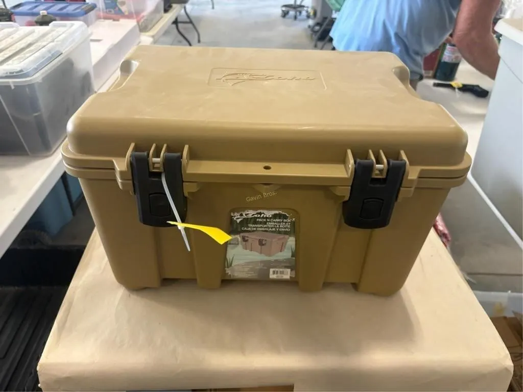 Coho Pack N Carry Box