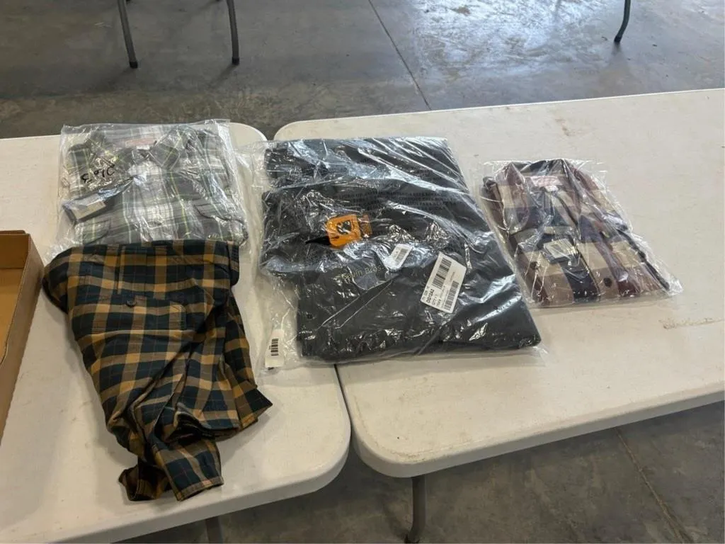 Carhartt Sz.L Sweatshirt & other L Shirts