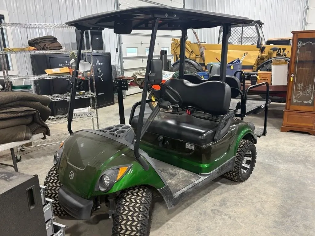 Yamaha Gas Powered Golf Cart