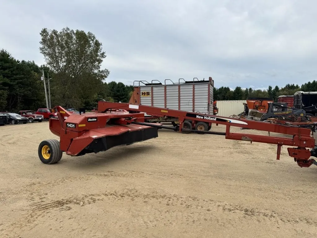 New Holland 1431 Discbine