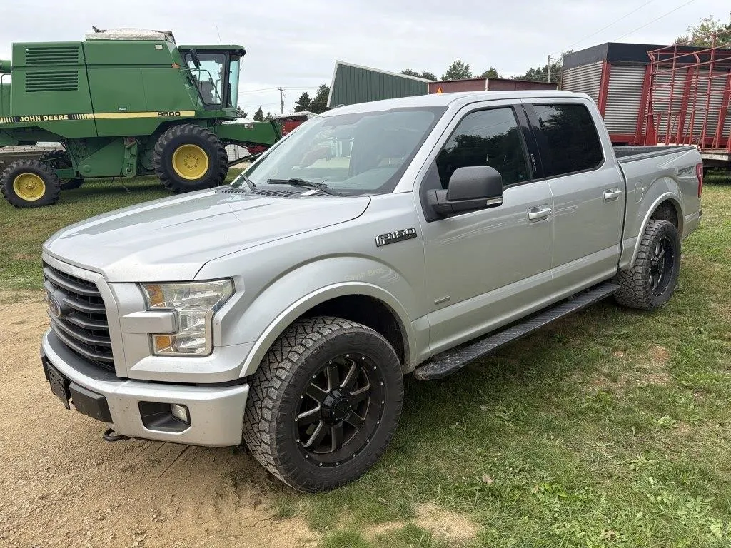 2015 Ford F-150 Sport 4x4 Truck