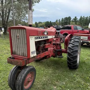 Farmall 706 Narrow Front Gas Tractor