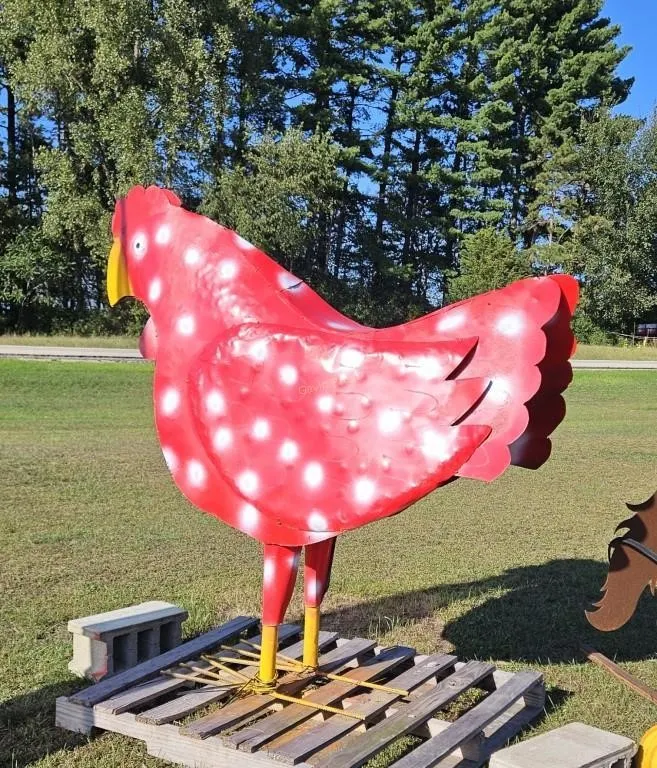 Large Metal Chicken - OFFSITE