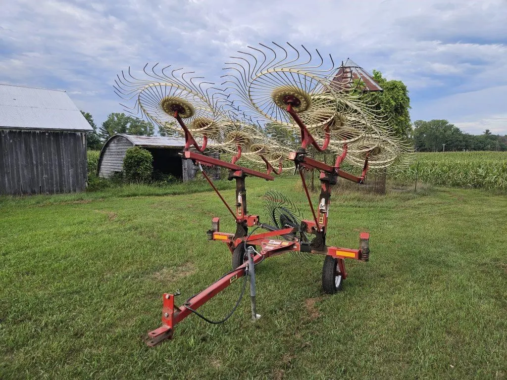 H&S V10 Hay Rake - OFFSITE