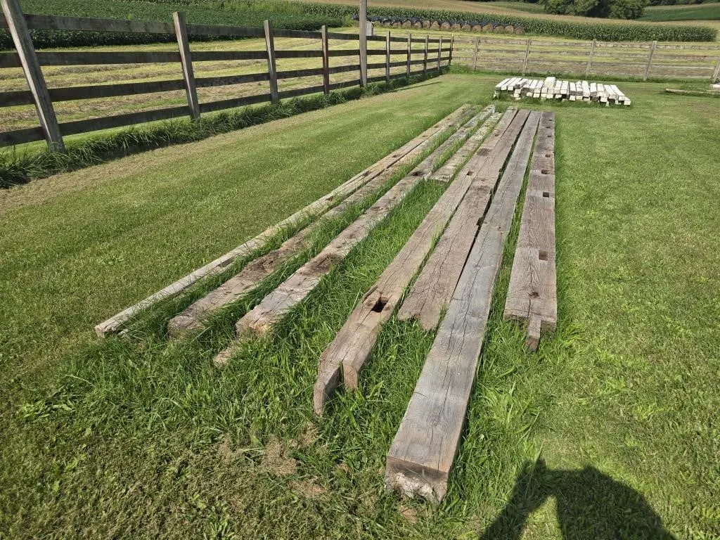 (8) Various Barn Beams - OFFSITE
