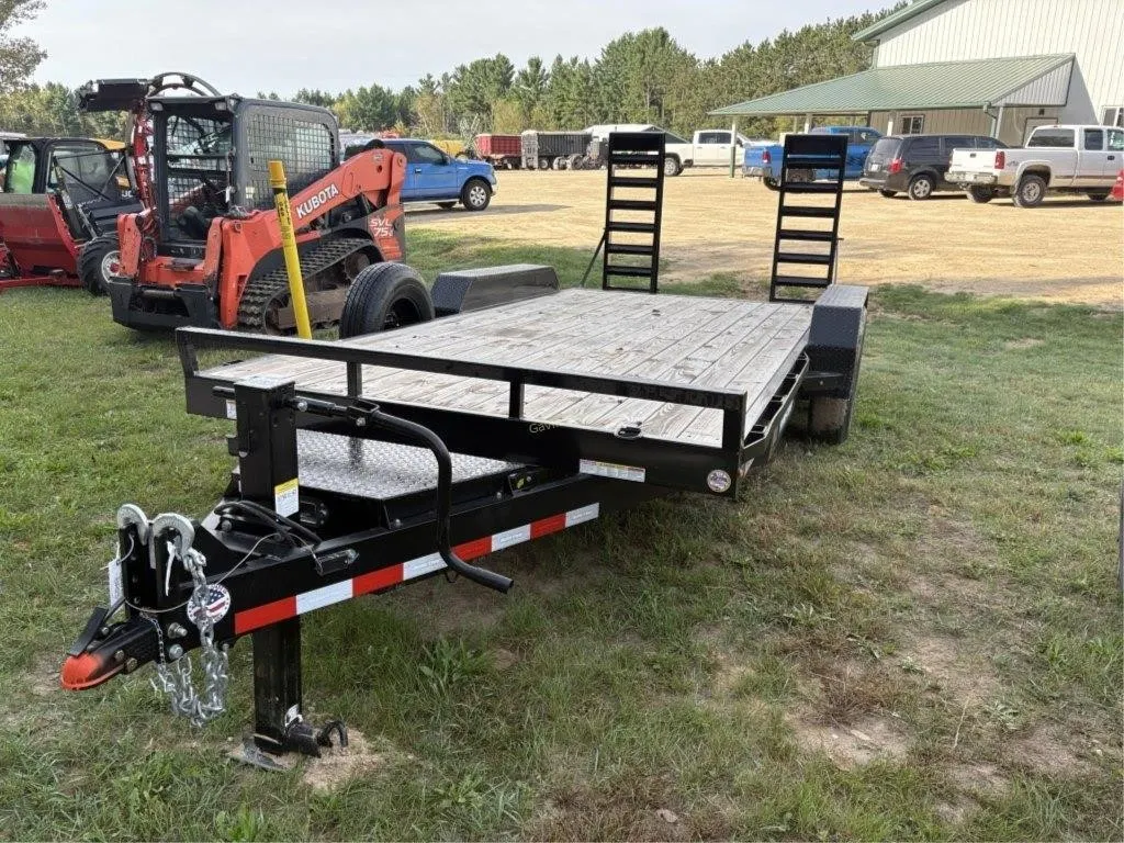 2025 Novac Sure-Trac 82" x 14' + 2'