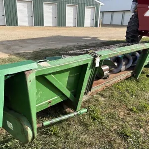 John Deere 643 6-Row Corn Head