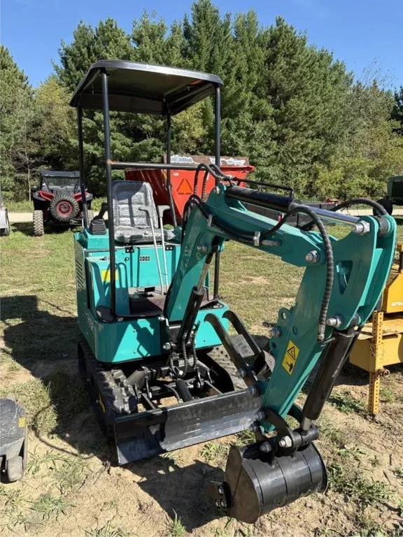 New AGT H15R Mini Excavator