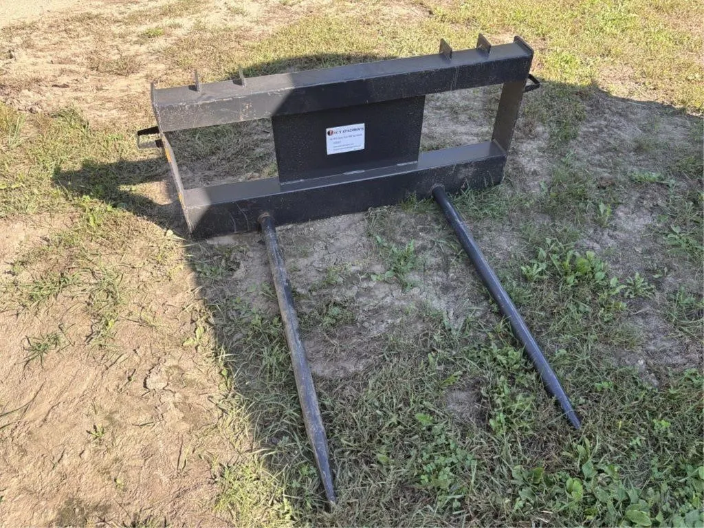 New Skidsteer Mount Bale Spear
