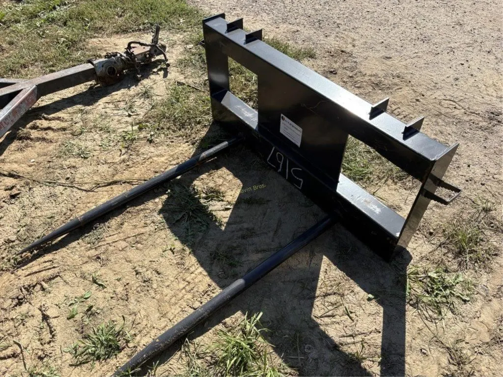New Skidsteer Mount Bale Spear