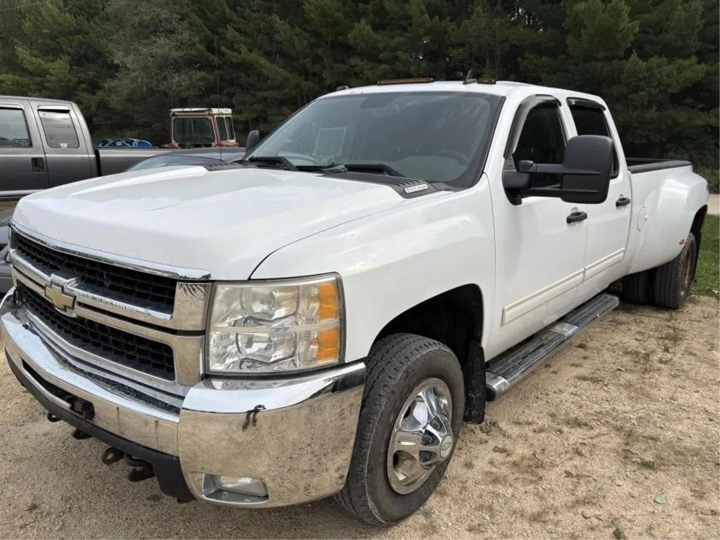2010 Chevrolet 3500 Diesel Dually Truck