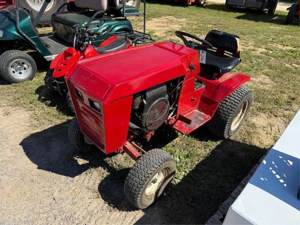 Wheel Horse C125 Lawn Tractor