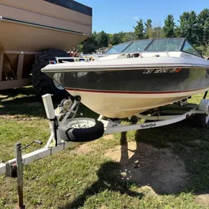1986 Thundercraft Regency 16' Boat and Trailer