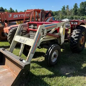 Massey Fergusen 165 Tractor with Loader