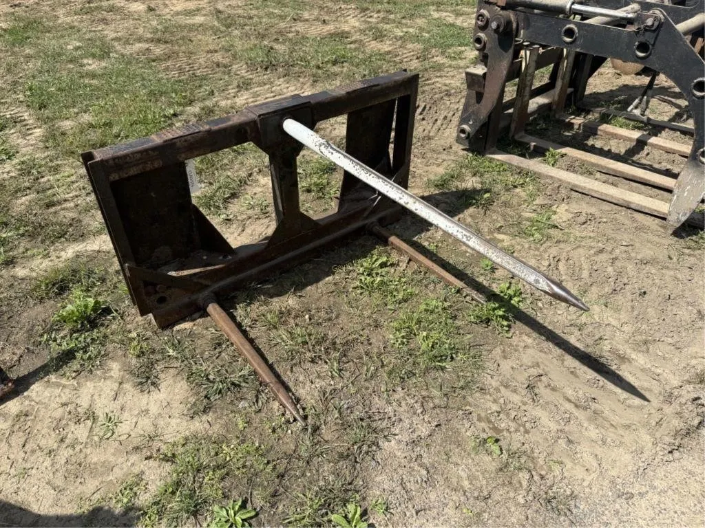Universal Attach Bale Spear