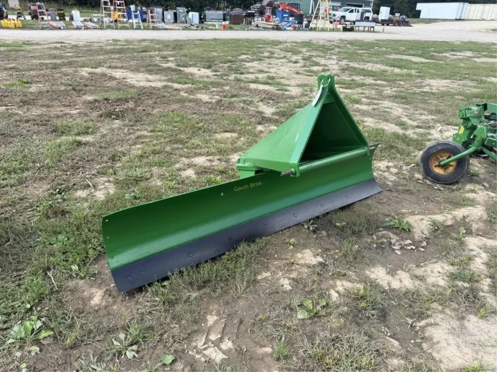 John Deere 8' Blade