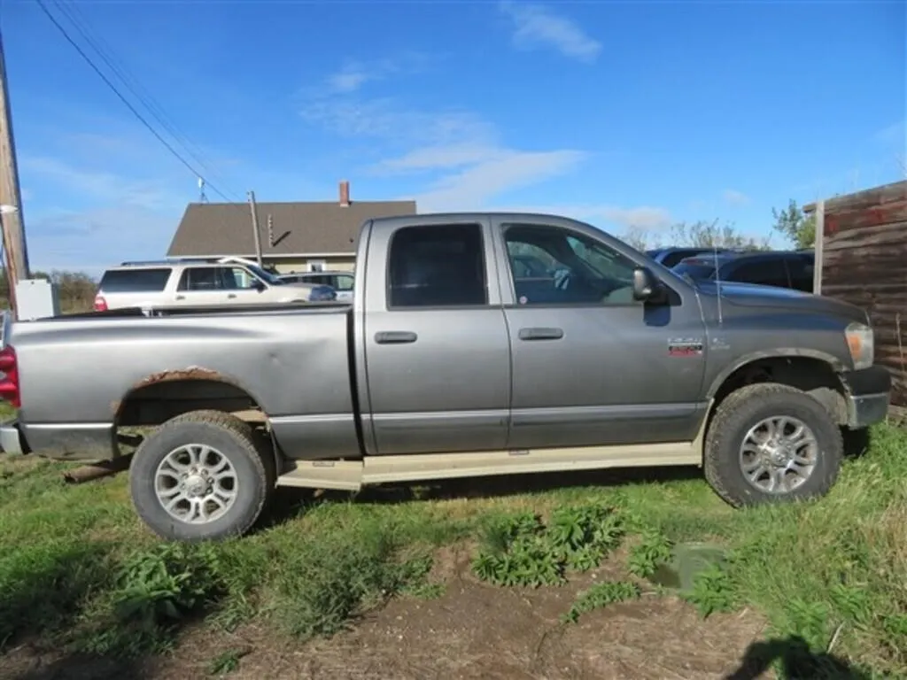 Dodge Ram 2500 HD Crew Cab 3/4-Ton Truck