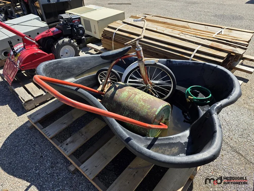 Plastic Pond, Vintage Tricycle & Packer
UNRESERVED